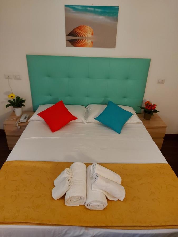 Hotel Senza Pensieri Riccione Zewnętrze zdjęcie