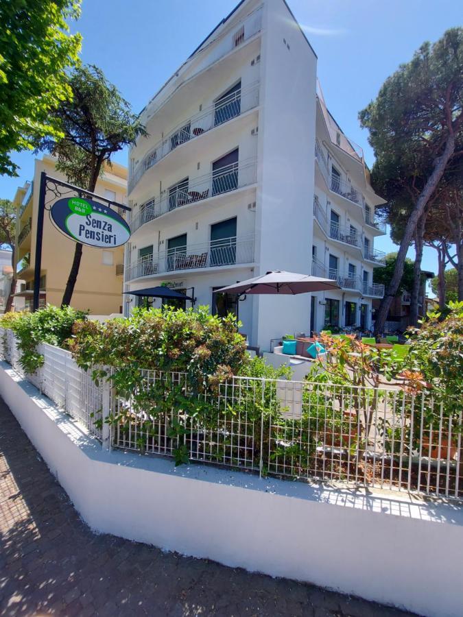Hotel Senza Pensieri Riccione Zewnętrze zdjęcie