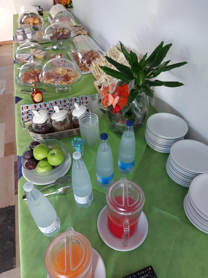 Hotel Senza Pensieri Riccione Zewnętrze zdjęcie