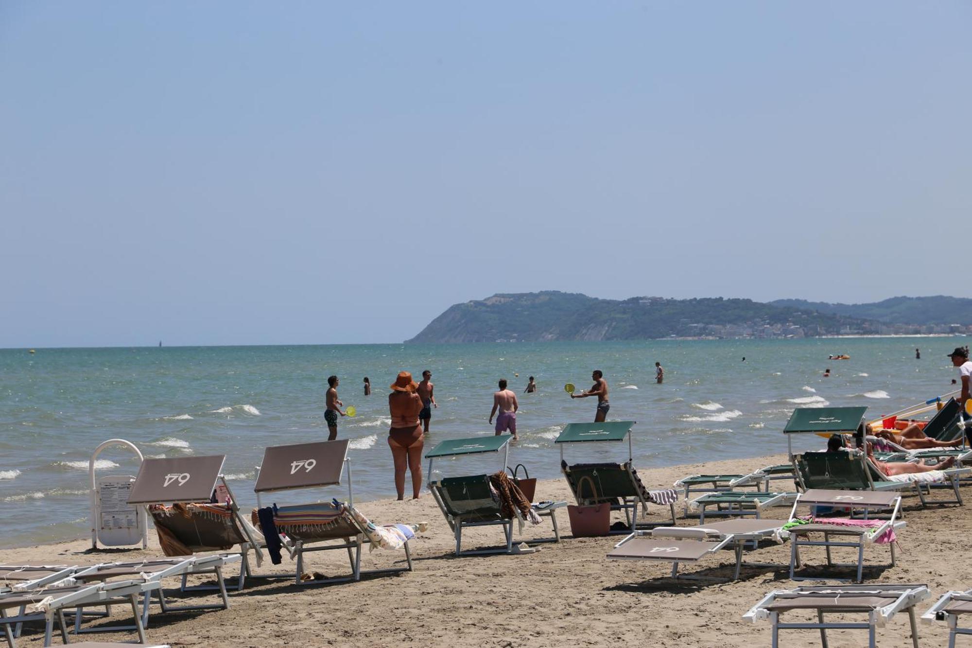 Hotel Senza Pensieri Riccione Zewnętrze zdjęcie