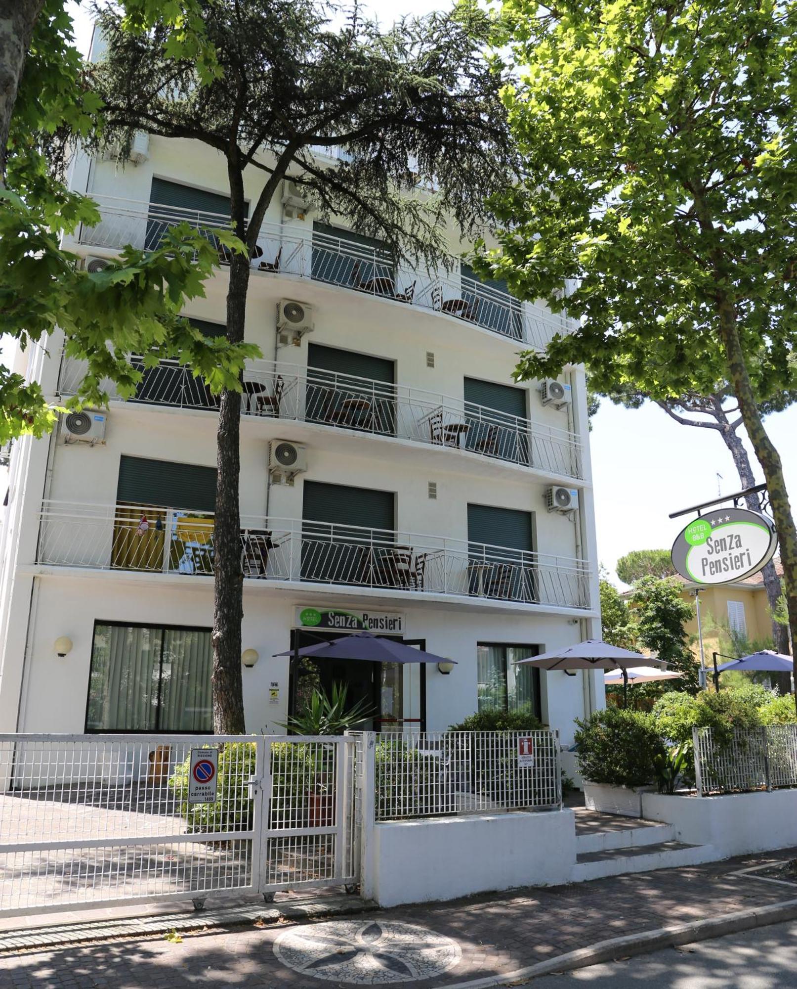 Hotel Senza Pensieri Riccione Zewnętrze zdjęcie